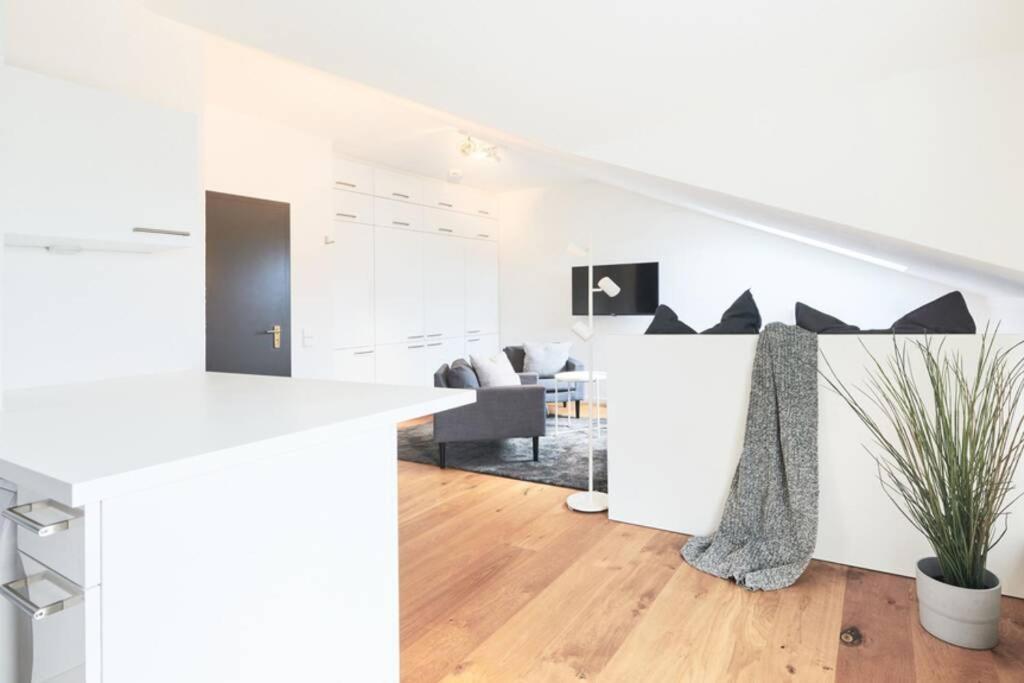 Criston Apartments - Calm Cityhome M Tubinga Esterno foto